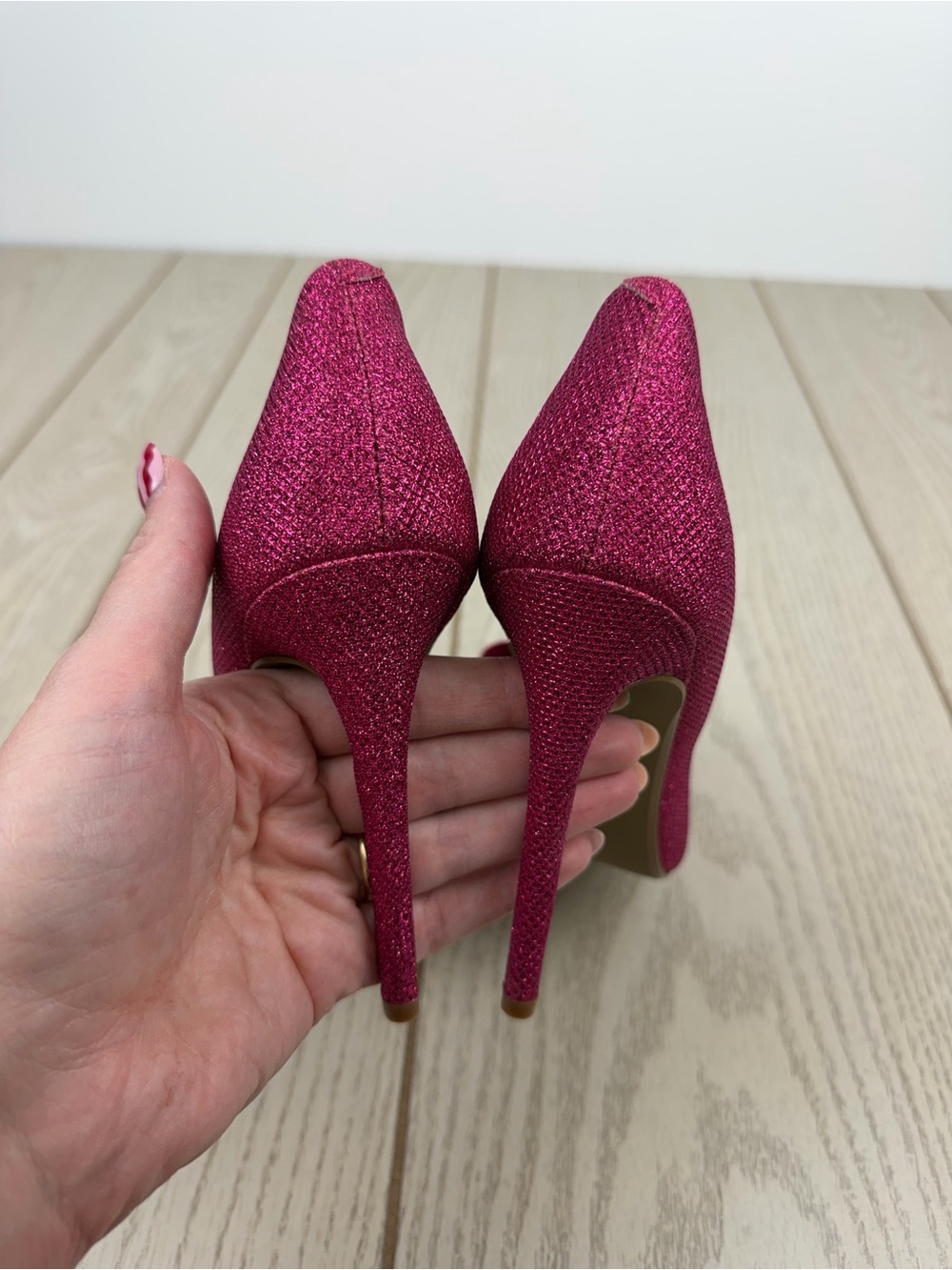 Betsey Johnson Women's Prince d'Orsay Bow Evening Pumps 7M Fuchsia Pink $89 - Picture 6 of 8